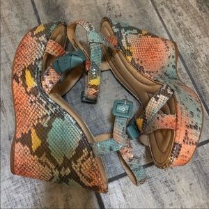 Like NEW Born Crown platform wedges, 8